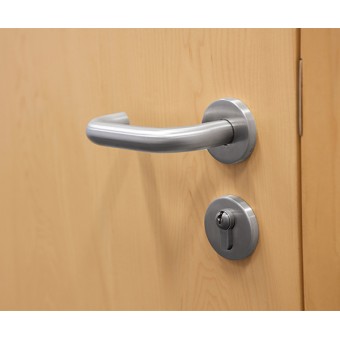 How to match the color of the door handle and the door?